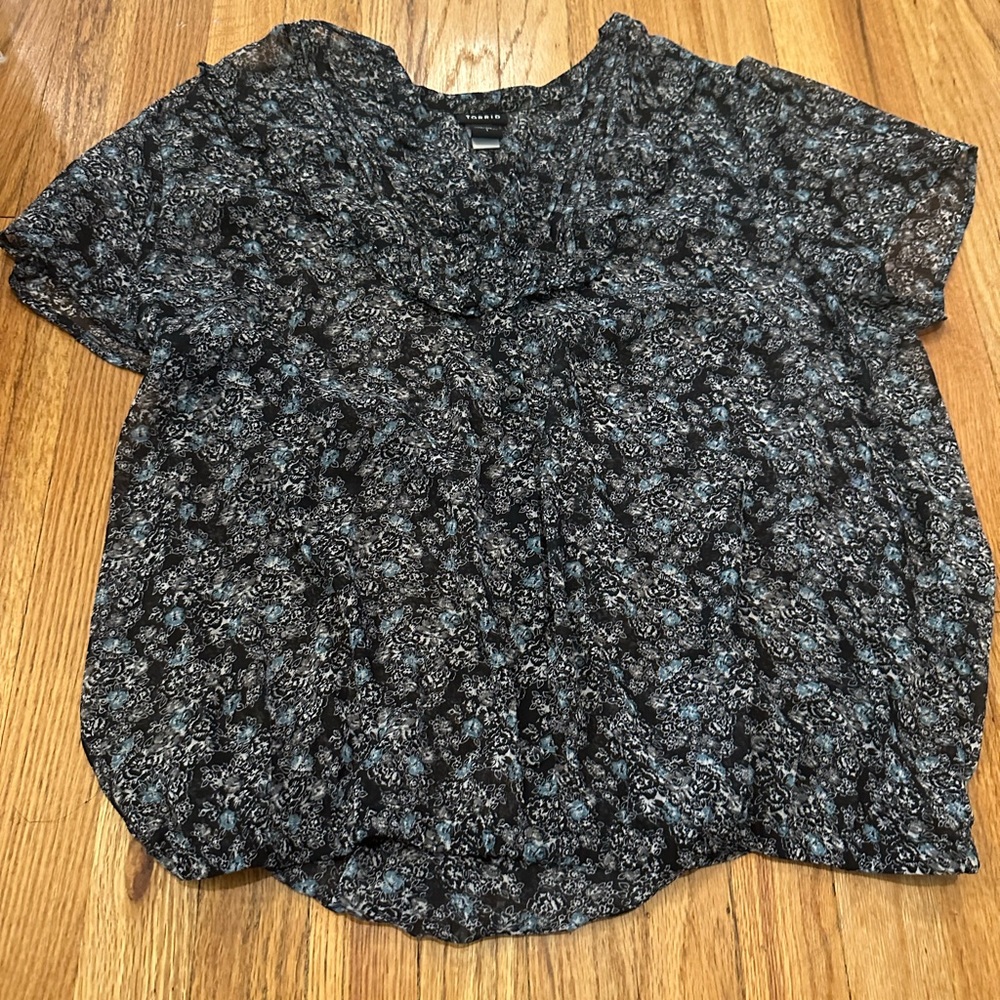 Torrid Floral Print Peasant Blouse size 2